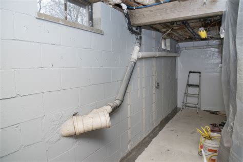 wet basement contractors waterproofing